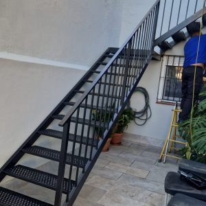 Escalera de subida a azotea