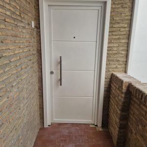 Puerta de Entrada a Vivienda