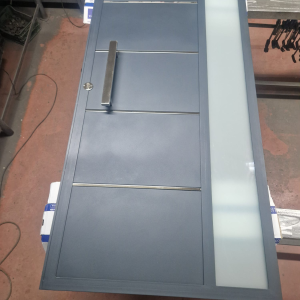 Puerta de Paso de Entrada a Vivienda